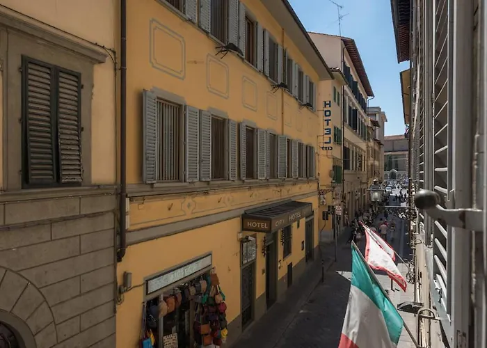 Sant\'Antonino Apartments
